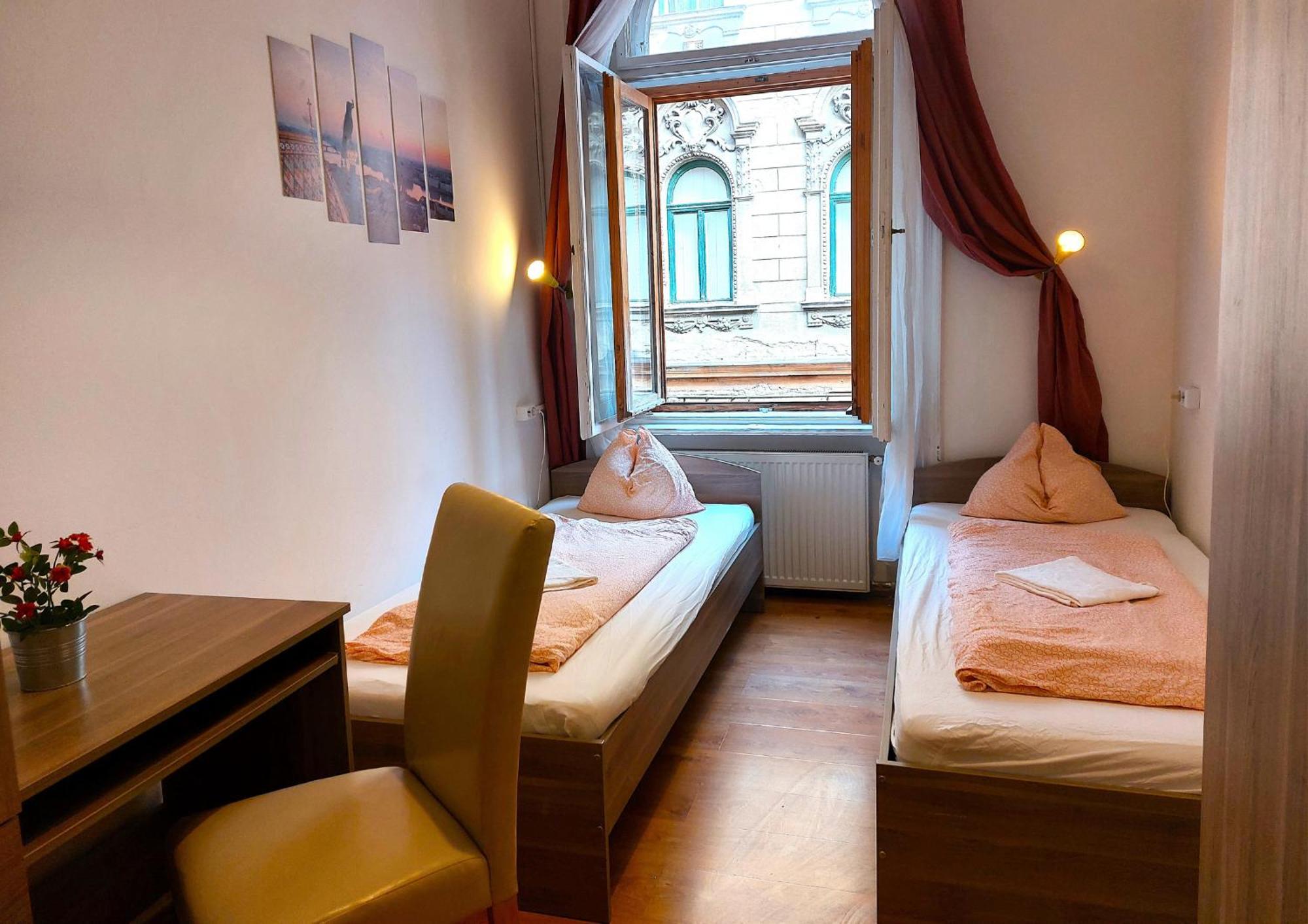 Goodmo Budapest Smart Rooms Bagian luar foto
