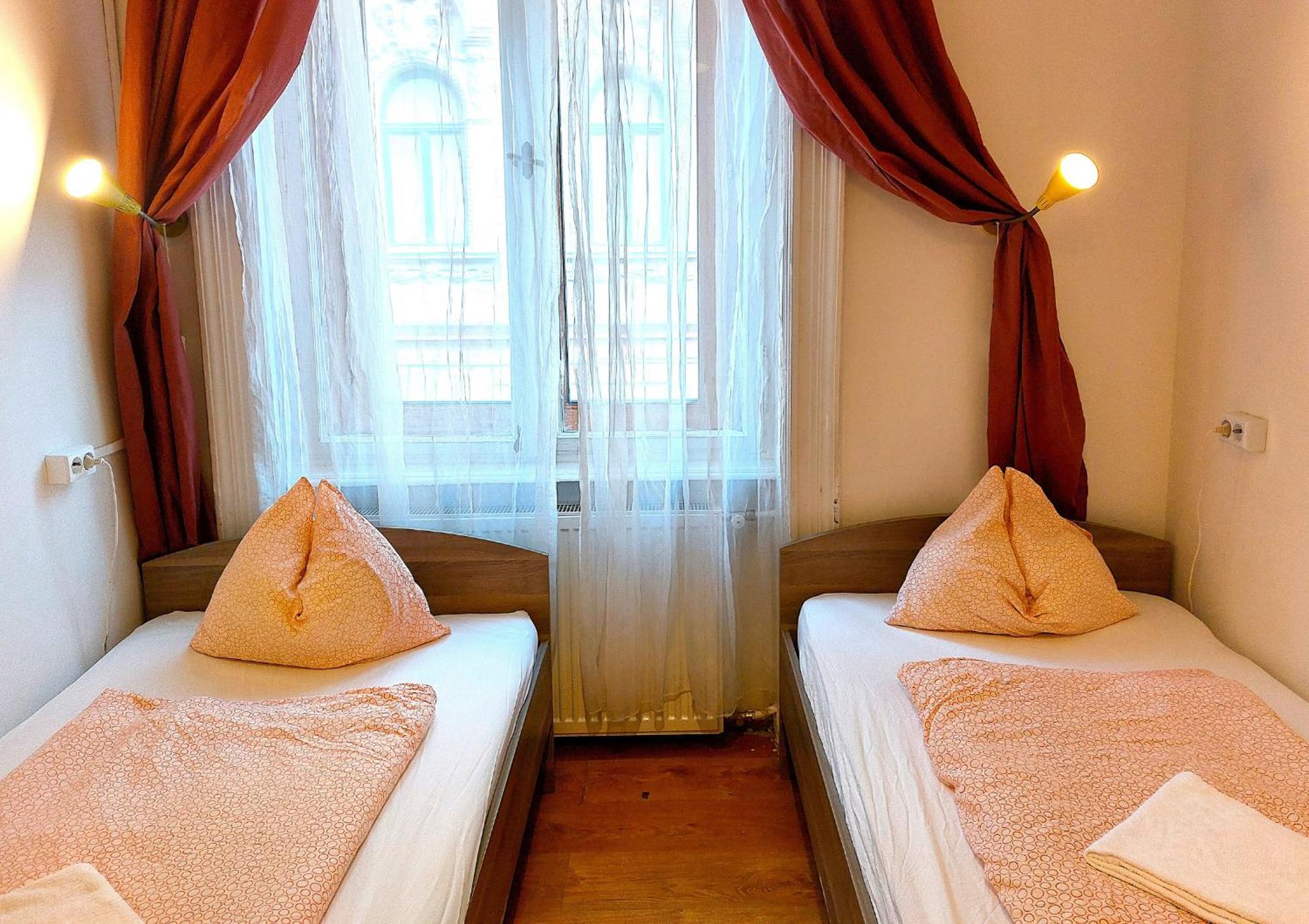 Goodmo Budapest Smart Rooms Bagian luar foto